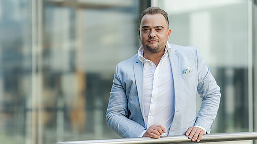 Foto zum Thema "Gewerkschaft beitreten": Zu sehen ist Matthäus Fandrejewski, Vorsitzender der dbb jugend.